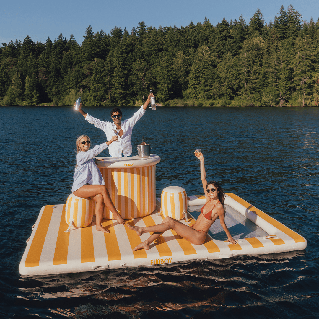 Funboy Recommended | The Almalfi Giant Cabana Island Party Bar
