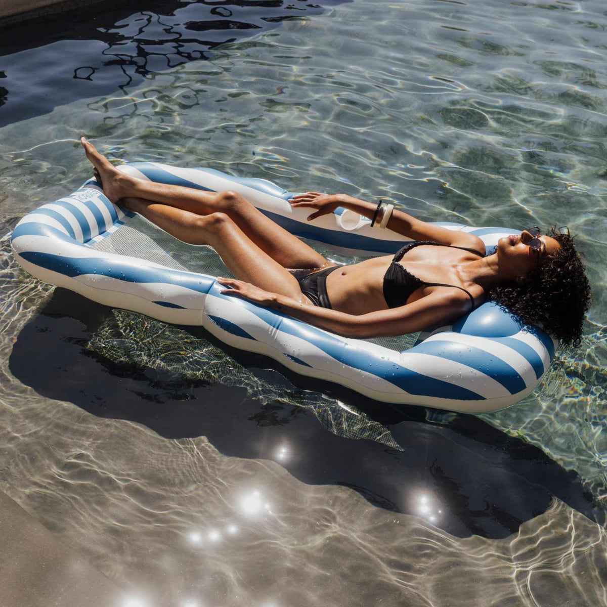 Funboy Signature | Mesh Lounger Blue Stripe